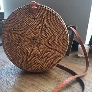 Round rattan crossbody bag